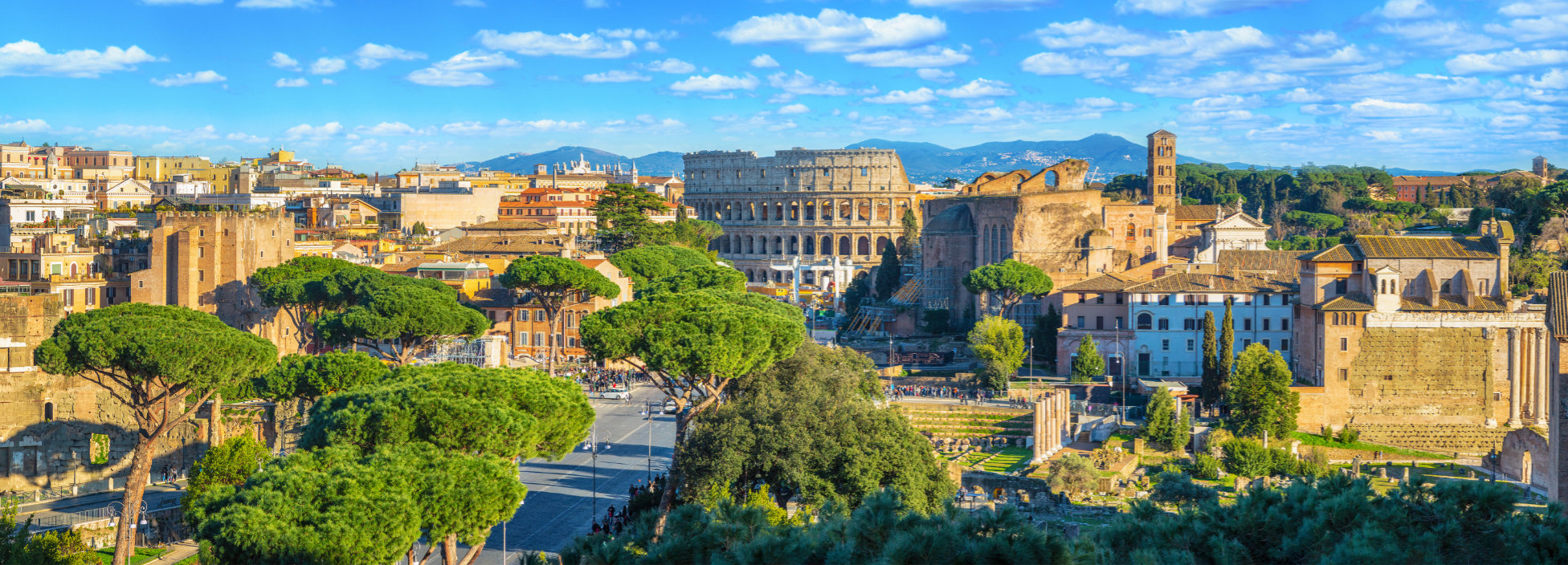 Panorama de Rome avec le Colisée
