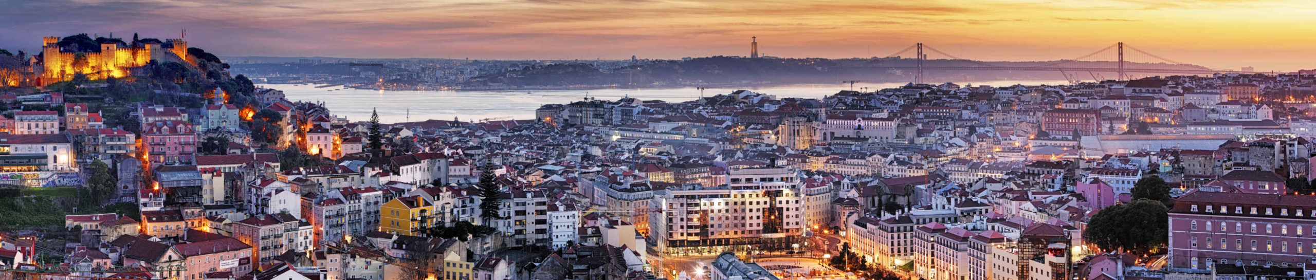 Lisbonne, vue panoramique en soirée